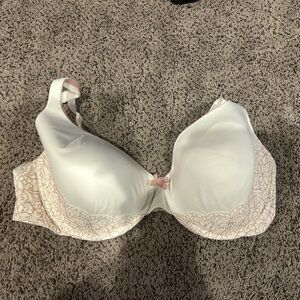Body by Victoria Victoria’s Secret bra 38DDD